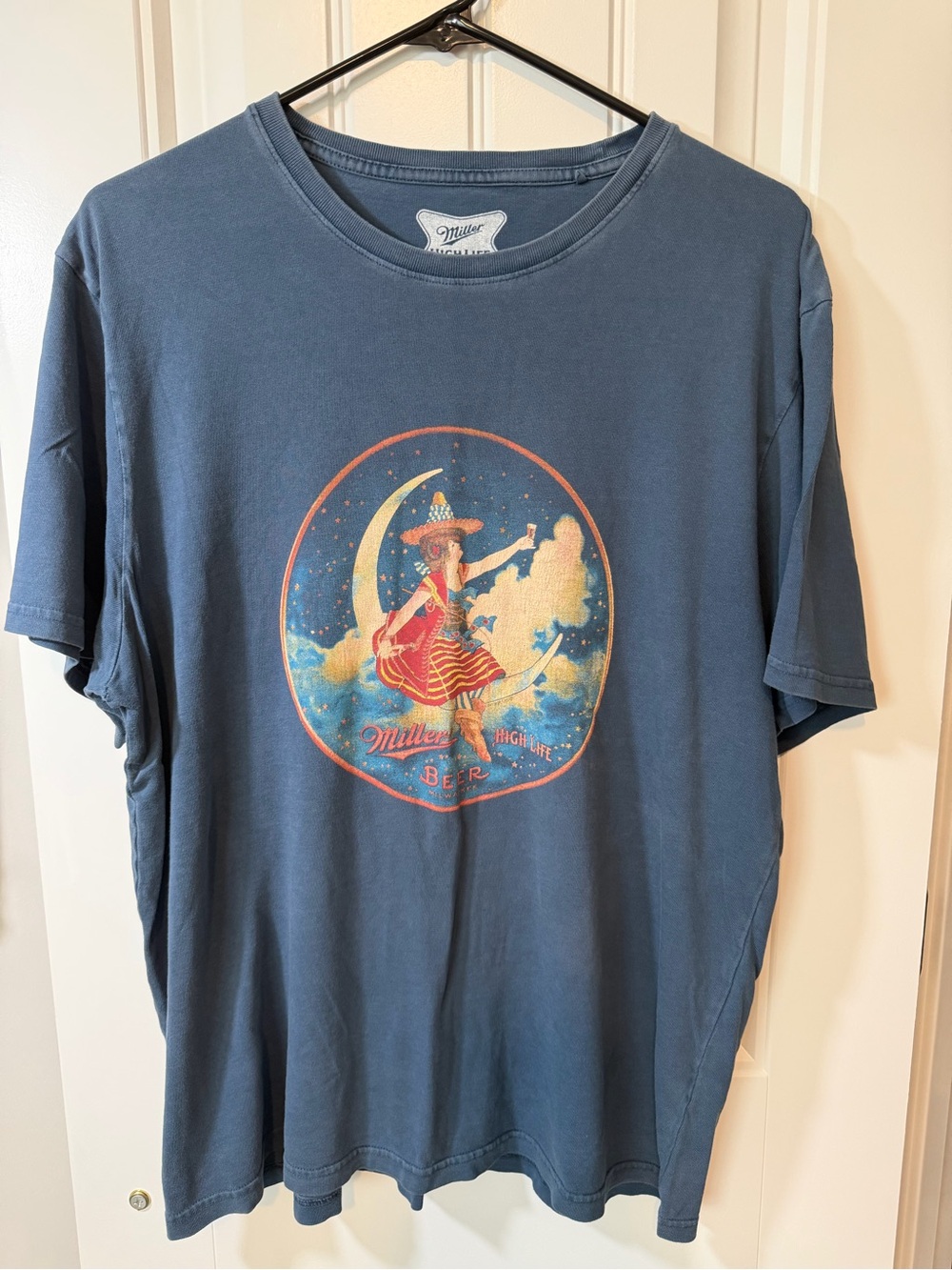 Vintage-style Miller High Life Girl In The Moon Men’s T Shirt Size Large